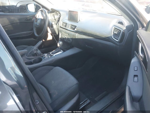 Продажа на аукционе авто 2016 Mazda Mazda3 I Sport, vin: JM1BM1U70G1284664, номер лота: 46383455
