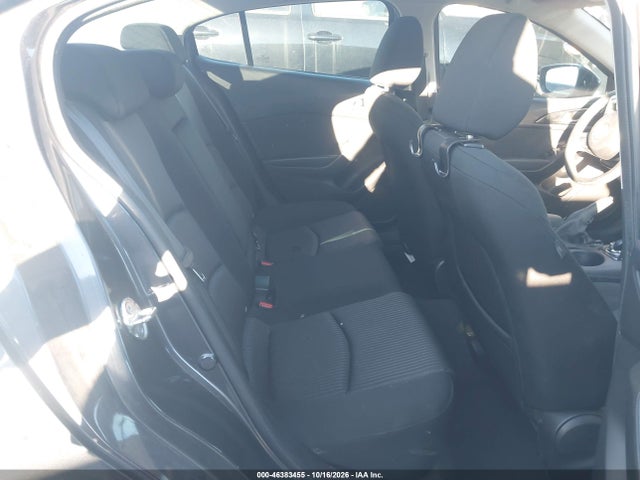 Продажа на аукционе авто 2016 Mazda Mazda3 I Sport, vin: JM1BM1U70G1284664, номер лота: 46383455