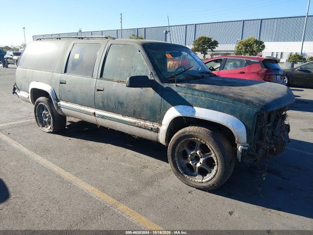 46383584 :رقم المزاد ، 3GKFK16R5XG540020 vin ، 1999 Gmc Suburban 1500 Slt Cmi مزاد بيع