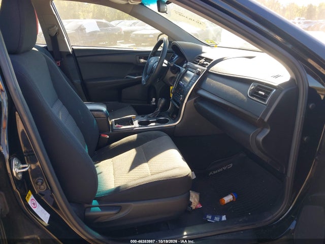 2017 Toyota Camry Le მანქანა იყიდება აუქციონზე, vin: 4T1BF1FK9HU720466, აუქციონის ნომერი: 46383987