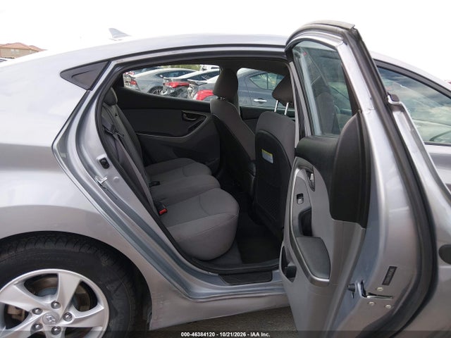 46384120 :رقم المزاد ، 5NPDH4AE1FH640533 vin ، 2015 Hyundai Elantra Se مزاد بيع