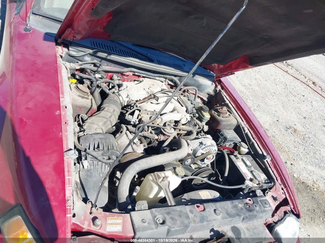2000 Ford Mustang მანქანა იყიდება აუქციონზე, vin: 1FAFP4048YF235325, აუქციონის ნომერი: 46384301