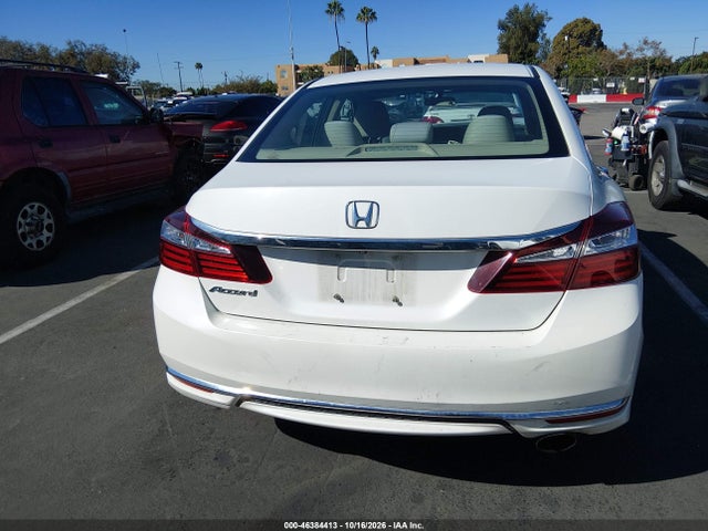 Honda ACCORD LX 2017 1HGCR2F36HA120991 Image 16