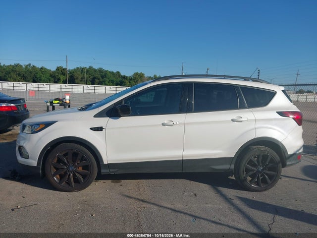 Продаж на аукціоні авто 2019 Ford Escape Se, vin: 1FMCU0GD7KUA58950, номер лоту: 46384784