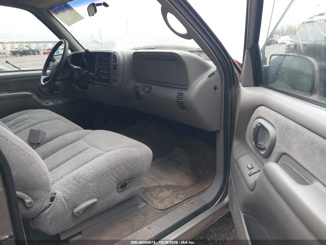 Aukcja sprzedaży 1998 Chevrolet C1500 Fleetside, vin: 2GCEC19M7W1210570, numer aukcji: 46385074