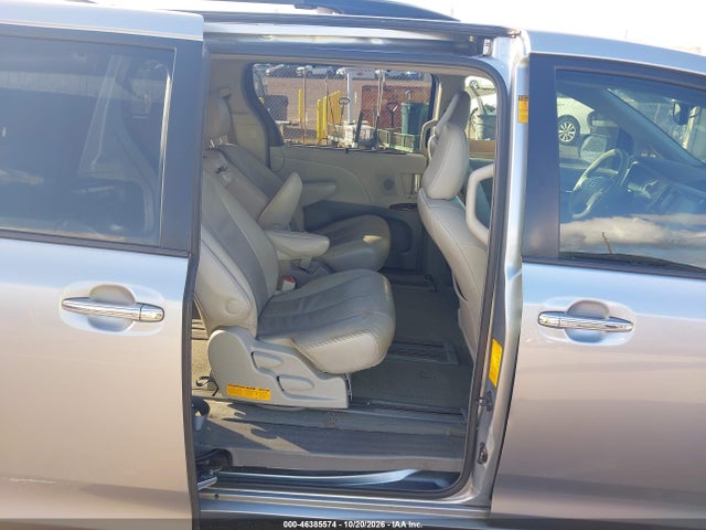 Aukcja sprzedaży 2013 Toyota Sienna Xle V6 7 Passenger Auto Access Seat/xle V6 8 Passenger, vin: 5TDYK3DC7DS336203, numer aukcji: 46385574