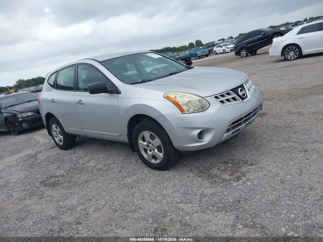 2013 Nissan Rogue S მანქანა იყიდება აუქციონზე, vin: JN8AS5MT8DW515030, აუქციონის ნომერი: 46385869
