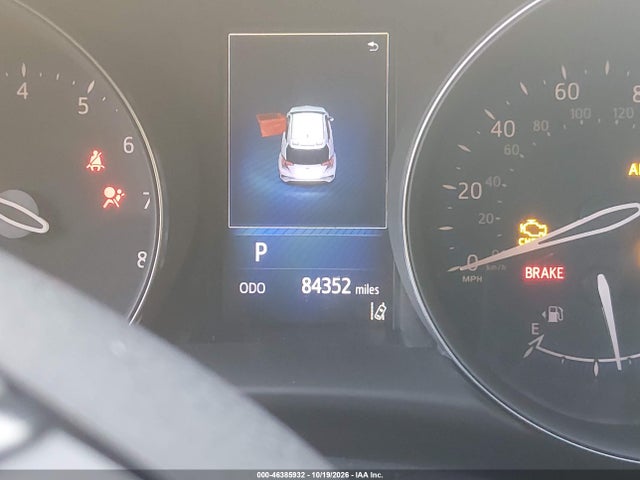 46385932 :رقم المزاد ، NMTKHMBX4JR055518 vin ، 2018 Toyota C-hr Xle مزاد بيع