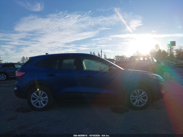 2022 Ford Escape S მანქანა იყიდება აუქციონზე, vin: 1FMCU9F66NUA93216, აუქციონის ნომერი: 46386015