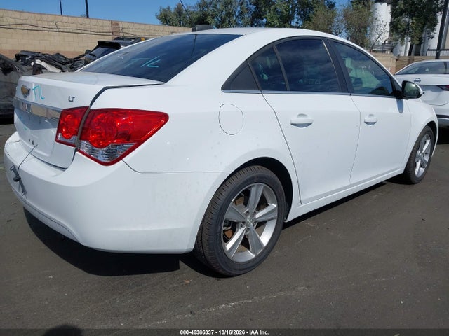 46386337 :رقم المزاد ، 1G1PE5SB2F7260002 vin ، 2015 Chevrolet Cruze 2lt Auto مزاد بيع