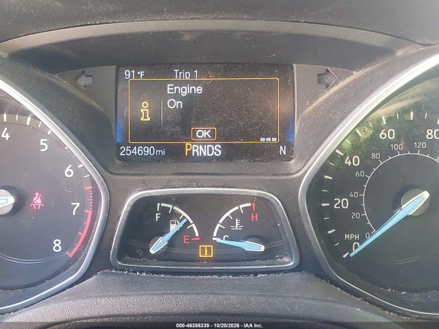1FADP3F23GL225504 Ford FOCUS SE