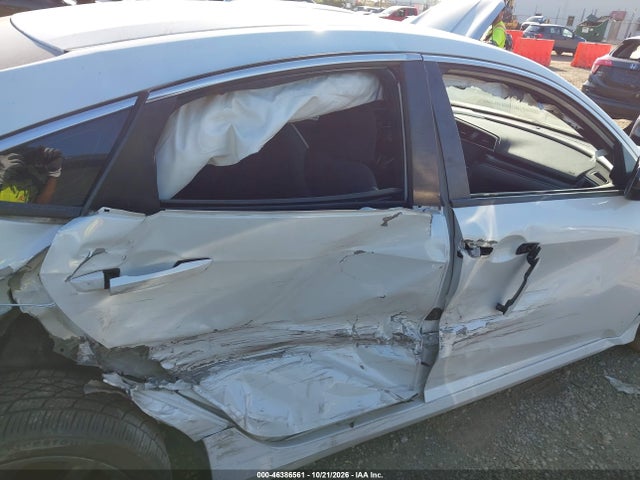 46386561 :رقم المزاد ، 19XFC2F82KE010713 vin ، 2019 Honda Civic Sport مزاد بيع