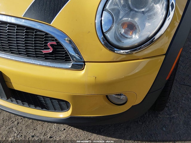 2007 Mini Cooper S მანქანა იყიდება აუქციონზე, vin: WMWMF73527TL86538, აუქციონის ნომერი: 46386673