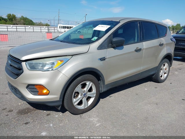 46386679 :رقم المزاد ، 1FMCU0F72HUC31231 vin ، 2017 Ford Escape S مزاد بيع