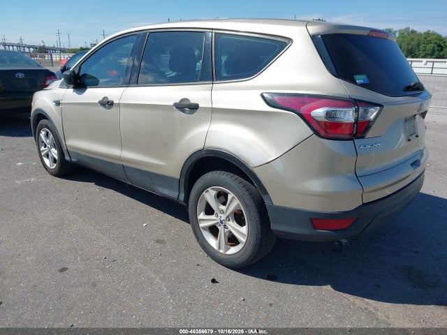 46386679 :رقم المزاد ، 1FMCU0F72HUC31231 vin ، 2017 Ford Escape S مزاد بيع