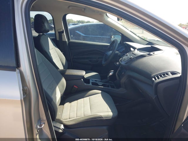 46386679 :رقم المزاد ، 1FMCU0F72HUC31231 vin ، 2017 Ford Escape S مزاد بيع