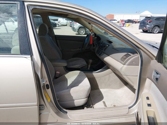 2004 Toyota Camry Le მანქანა იყიდება აუქციონზე, vin: 4T1BE30KX4U846613, აუქციონის ნომერი: 46386814