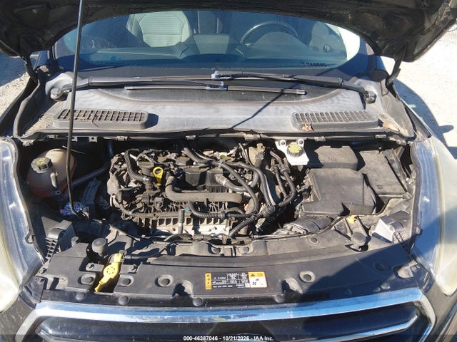 1FMCU0GD6HUA02796 Ford ESCAPE SE