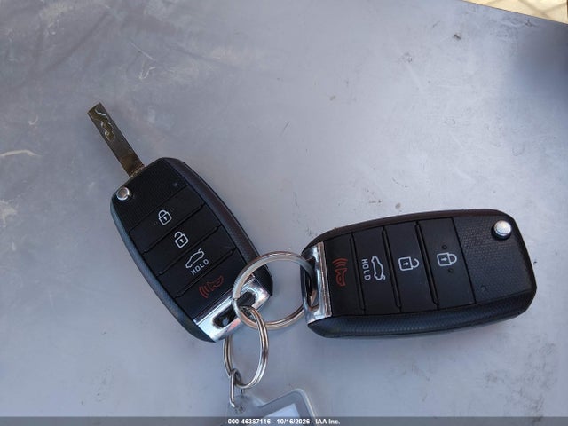 KIA Optima Lx 2016 5XXGT4L31GG106307 Image 11