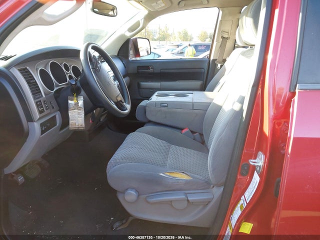 46387130 :رقم المزاد ، 5TFEY5F15CX130928 vin ، 2012 Toyota Tundra Grade 5.7l V8 مزاد بيع