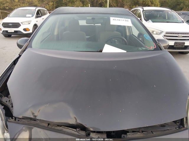 2011 Toyota Prius Three მანქანა იყიდება აუქციონზე, vin: JTDKN3DU3B1422057, აუქციონის ნომერი: 46387540