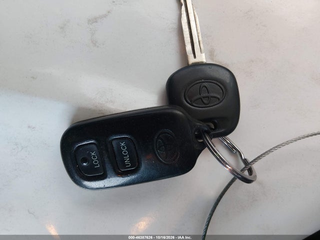46387626 :رقم المزاد ، JTEEP21A140048564 vin ، 2004 Toyota Highlander V6 مزاد بيع