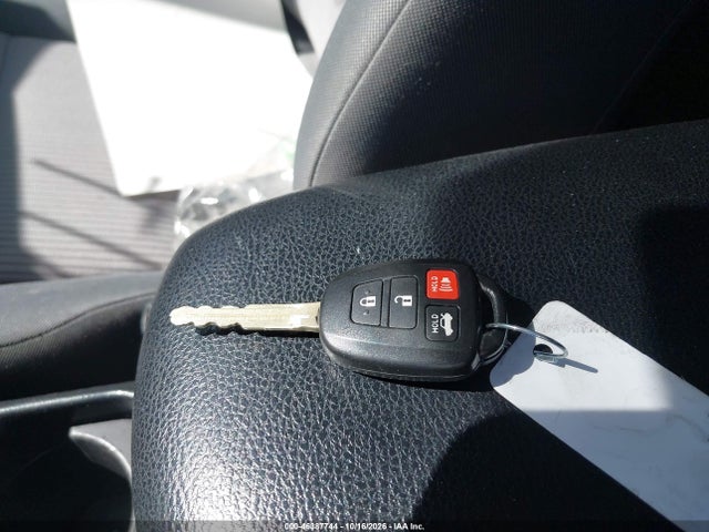 Toyota RAV4 LE 2014 2T3ZFREV9EW112264 Image 11