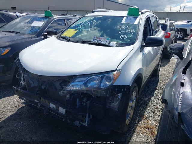 Toyota RAV4 LE 2014 2T3ZFREV9EW112264 Image 2