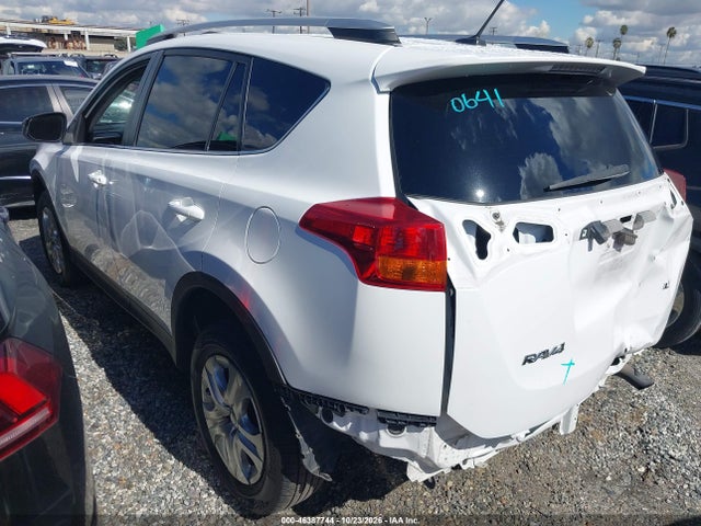 Toyota RAV4 LE 2014 2T3ZFREV9EW112264 Image 3