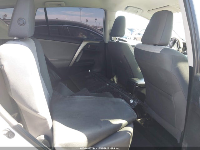 Toyota RAV4 LE 2014 2T3ZFREV9EW112264 Image 8