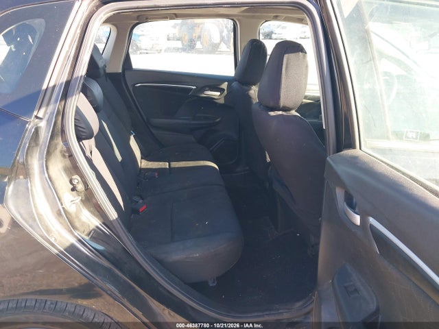 46387780 :رقم المزاد ، 3HGGK5H82FM779702 vin ، 2015 Honda Fit Ex/ex-l مزاد بيع