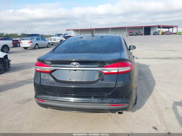 3FA6P0HD8HR335067 Ford FUSION SE