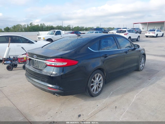 3FA6P0HD8HR335067 Ford FUSION SE