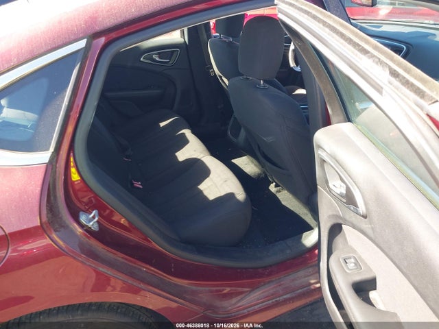 Chrysler 200 Limited 2015 1C3CCCAB5FN650089 Image 8