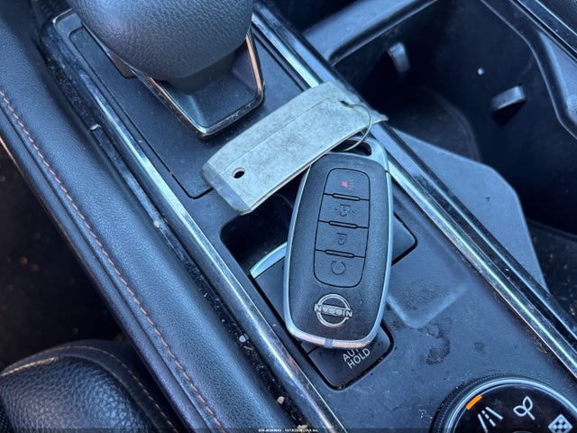 46388063 :رقم المزاد ، 5N1DR3BD6PC258228 vin ، 2023 Nissan Pathfinder Rock Creek 4wd مزاد بيع