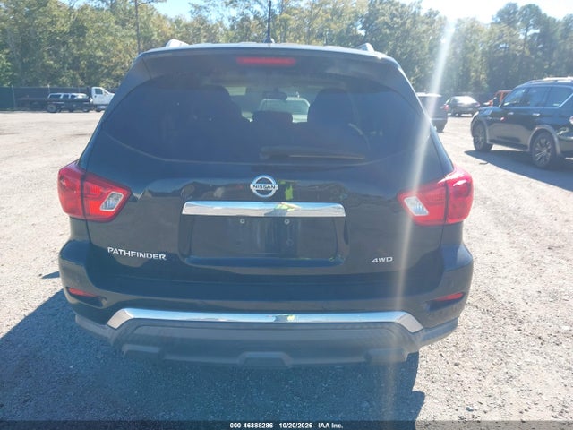 46388286 :رقم المزاد ، 5N1DR2MM3HC640256 vin ، 2017 Nissan Pathfinder Sv مزاد بيع