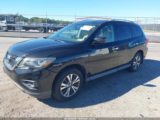 46388286 :رقم المزاد ، 5N1DR2MM3HC640256 vin ، 2017 Nissan Pathfinder Sv مزاد بيع