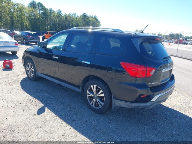 46388286 :رقم المزاد ، 5N1DR2MM3HC640256 vin ، 2017 Nissan Pathfinder Sv مزاد بيع