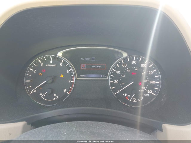 46388286 :رقم المزاد ، 5N1DR2MM3HC640256 vin ، 2017 Nissan Pathfinder Sv مزاد بيع