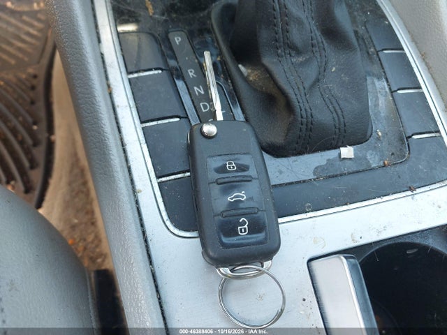 2012 Volkswagen Passat 2.0l Tdi Se მანქანა იყიდება აუქციონზე, vin: 1VWBN7A37CC025490, აუქციონის ნომერი: 46388406