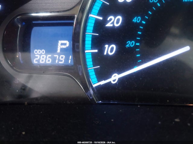 46388725 :رقم المزاد ، 5TDYK3DC8BS035016 vin ، 2011 Toyota Sienna Xle V6 مزاد بيع