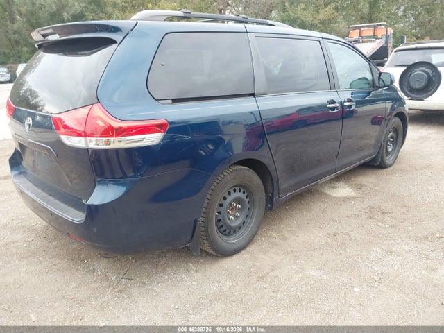 46388725 :رقم المزاد ، 5TDYK3DC8BS035016 vin ، 2011 Toyota Sienna Xle V6 مزاد بيع