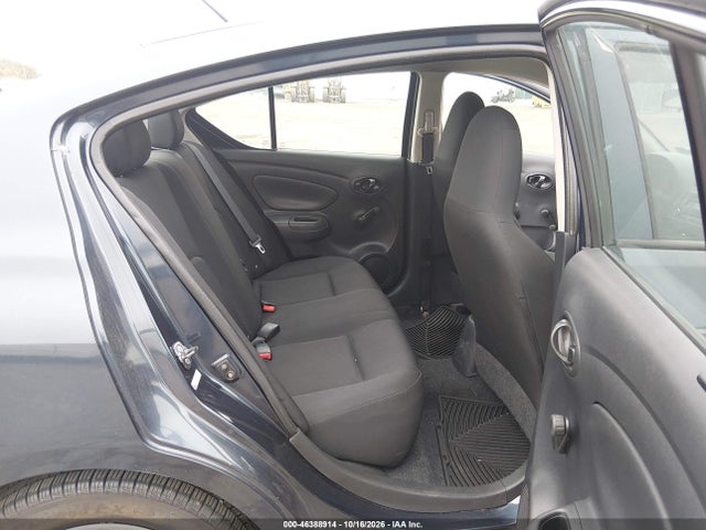 2015 Nissan Versa 1.6 S მანქანა იყიდება აუქციონზე, vin: 3N1CN7AP6FL893843, აუქციონის ნომერი: 46388914