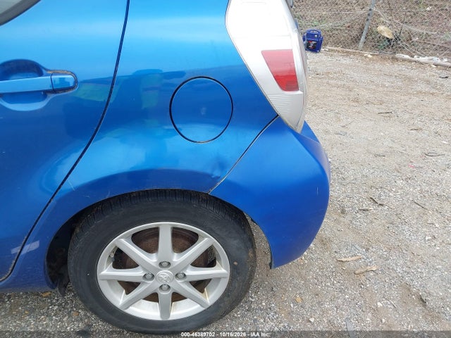 46389702 :رقم المزاد ، JTDKDTB36C1016580 vin ، 2012 Toyota Prius C Three مزاد بيع