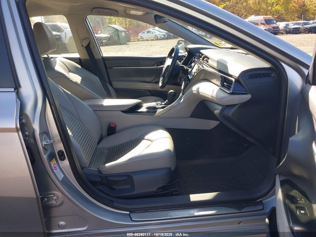 46390117 :رقم المزاد ، 4T1B11HK3KU683241 vin ، 2019 Toyota Camry Se مزاد بيع