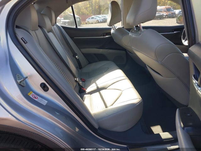 46390117 :رقم المزاد ، 4T1B11HK3KU683241 vin ، 2019 Toyota Camry Se مزاد بيع