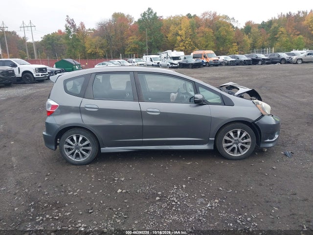 Продажа на аукционе авто 2013 Honda Fit Sport, vin: JHMGE8H52DC035155, номер лота: 46390225