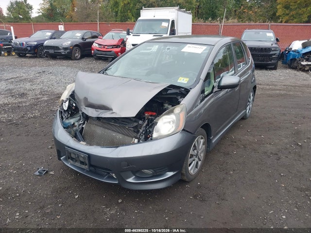 Продажа на аукционе авто 2013 Honda Fit Sport, vin: JHMGE8H52DC035155, номер лота: 46390225
