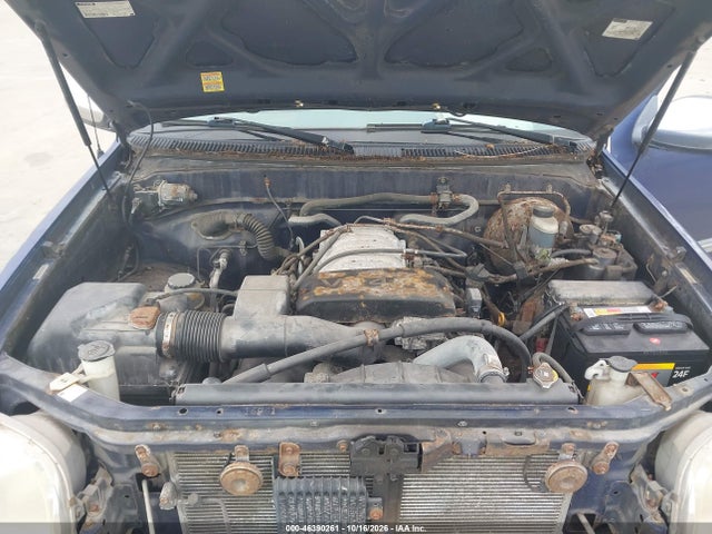 46390261 :رقم المزاد ، 5TBRT341XYS032930 vin ، 2000 Toyota Tundra Sr5 V8 مزاد بيع