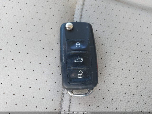 2014 Volkswagen Jetta 1.8t Se მანქანა იყიდება აუქციონზე, vin: 3VWD07AJ1EM268266, აუქციონის ნომერი: 46390395